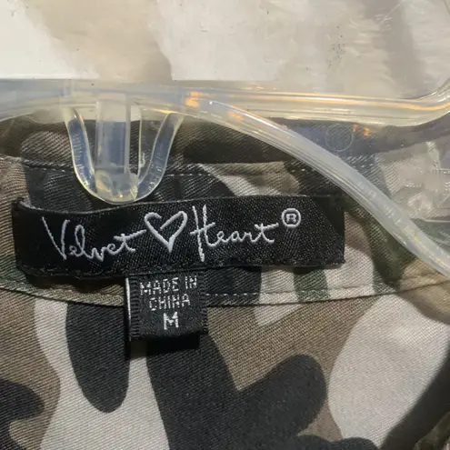 Velvet Heart Camouflage Button Down Long Sleeve Shirt Medium Tencel