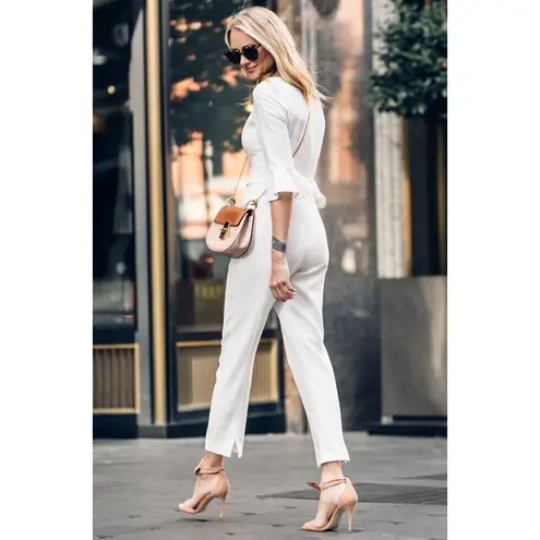 Black Halo New!
Brooklyn Jumpsuit in Porcelain
Sz 2 $460