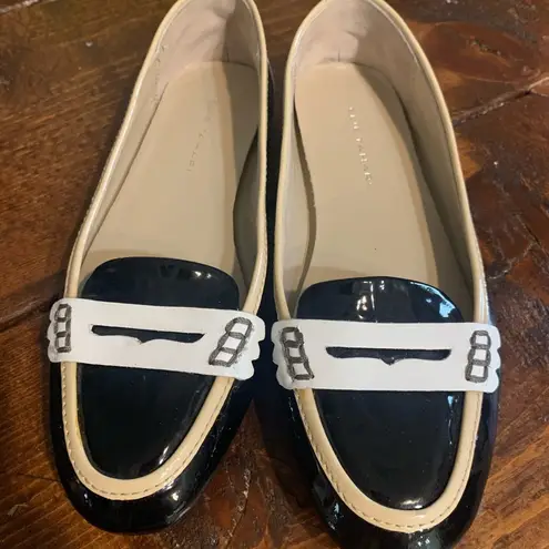 Elie Tahari Patent Leather Loafers Black White size 5