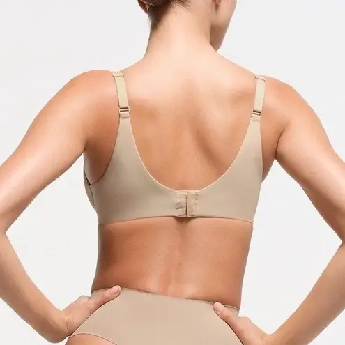 SKIMS Smoothing Intimates Full Coverage Lightly Lined Bra Clay 36D