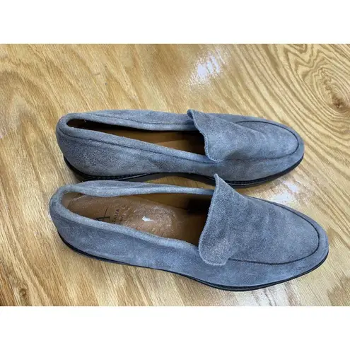 Aquatalia Kelsey Loafer Women's 8.5 Gray Suede Low Closed Toe Comfort Flats S43