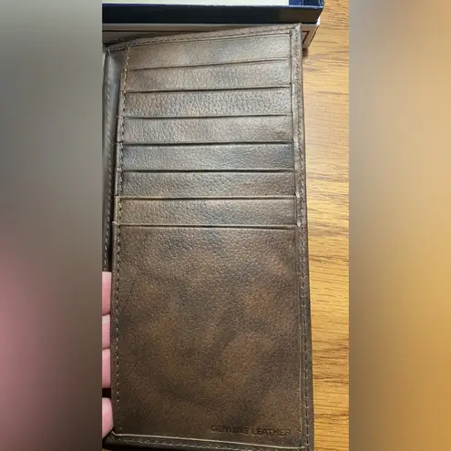 Unisex Austin Brown Wallet with 3 sleeve pockets, ID card, 6 photo & 7 card slot