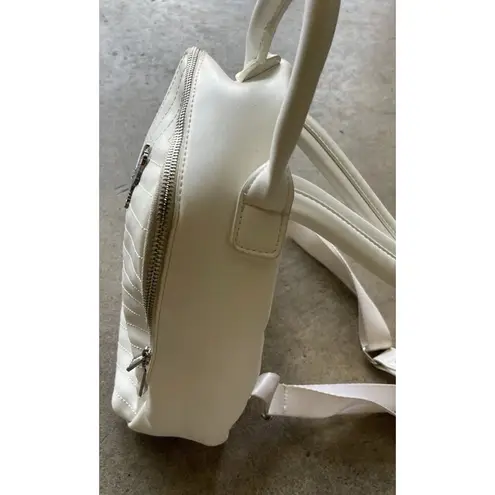 Lounge Fly Quilted Stitch & Ducklings Ducks White Mini Backpack Lilo & Stitch