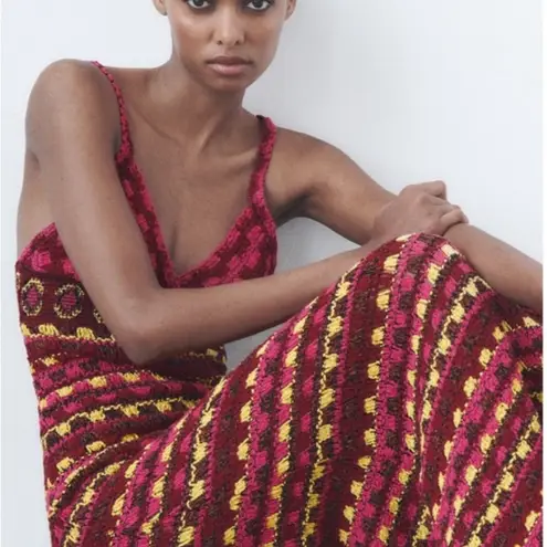 ZARA *RARE*BLOGGER FAVE Knit V Neck Dress Size S