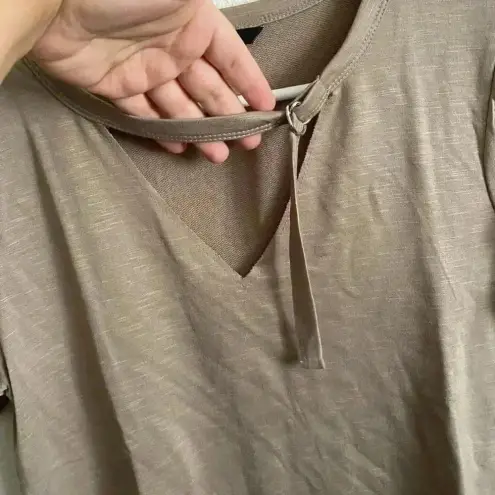 Tresics 🆕Soft Light Brown Short Sleeve Plain Top🆕