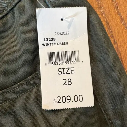 DL1961 NWT Mara straight leg greenācoated pant size 28