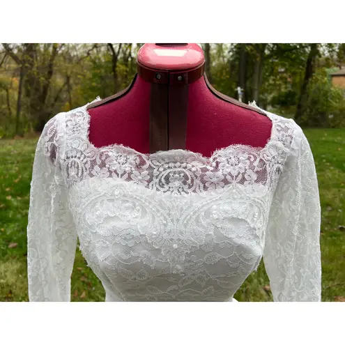 Wedding dress lace sheer sleeves sequins train 1950s White