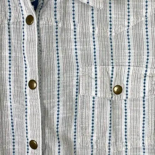 Dress Barn  White Striped Pattern Long Sleeve Button Up Shirt Size 2X