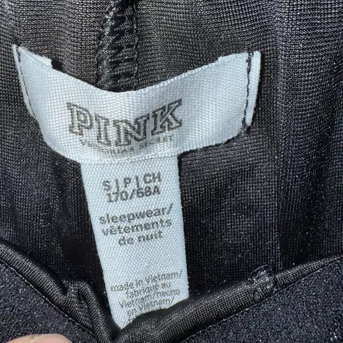 PINK - Victoria's Secret 🎄PINK Victoria secret Black Velvet Shorts