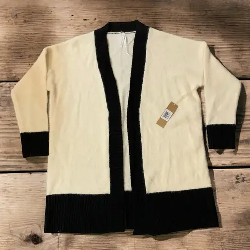 Debut NWT! Women’s Dreamers By  Cardigan Sweater Size Small Cream With Black Trim