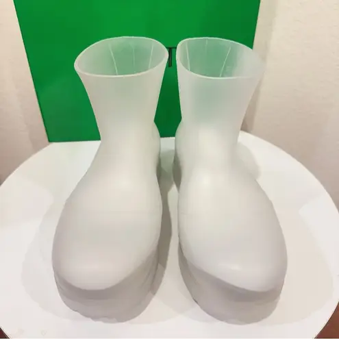 Bottega Veneta The Puddle Rain Boots Pudding Glass Clear Size 36 NIB