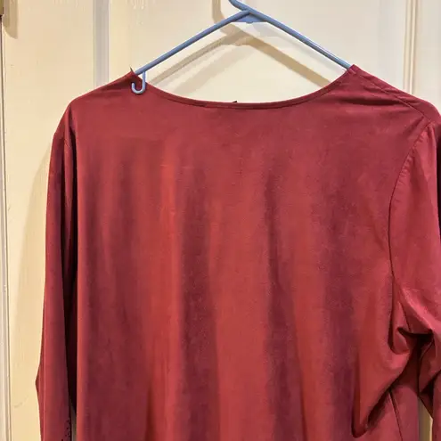 ISABEL HAYLEY BRAND MAROON TOP 3/4” SLEEVE LACE UP TIE IN FRONT LACE LIKE CUTOUT Red Size L