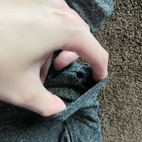 Aresa gray high waisted biker shorts with pockets S