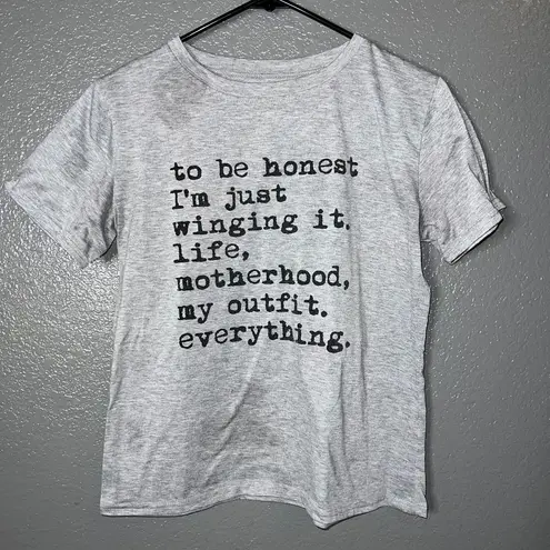 "Winging It Motherhood" Funny Graphic Tee Shirt Size Medium Gray