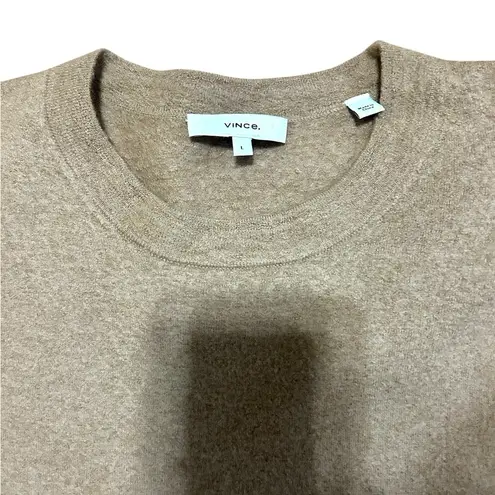 Vince  Tan Crew Neck Sweater Knit Size Large Classic Preppy