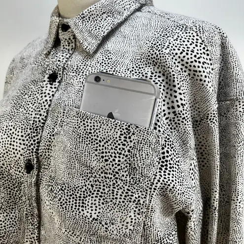 GRLFRND Christy Jacket Stretch Denim Crop Top Animal Attraction White Black