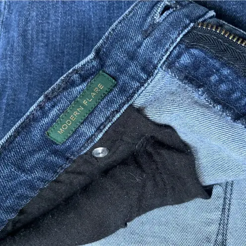 Lauren Ralph Lauren True Blue Denim Modern Flare Jeans Size 12 Casual Classic