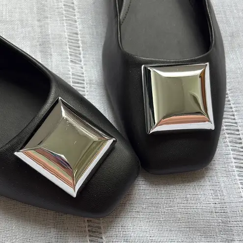 Katy Perry NWOT “Evie” Black Ballet Flats with Metallic Detail Size 8