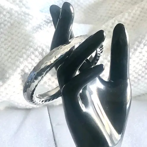 Silpada Sterling Silver Hammered Oval Bangle Bracelet B31117