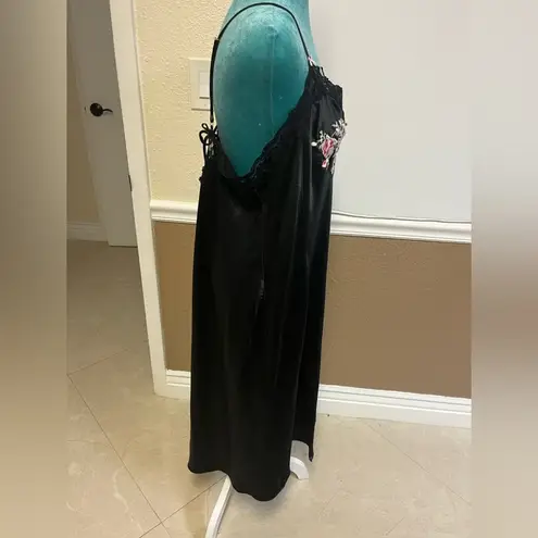 Vintage California Dynasty Long Nightgown Black with Pink Embroidered Flower Size XL