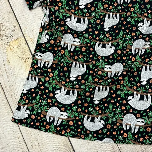 Sloth hanging in tree small women's short sleeve shirt