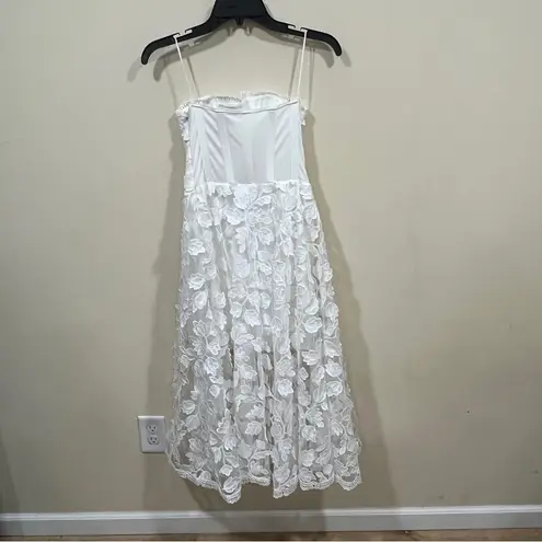 NWT Helsi Florence Strapless A