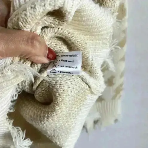 Leani Animal Print Beige‎ Women’s Distressed Fringe Pullover Sweater Size M White Size M