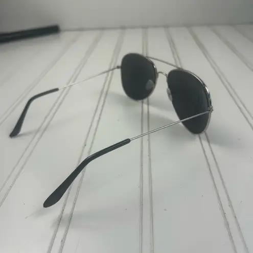 Fourth of July USA Flag Aviator Sunglasses ā Patriotic American Flag Lens Unisex Black