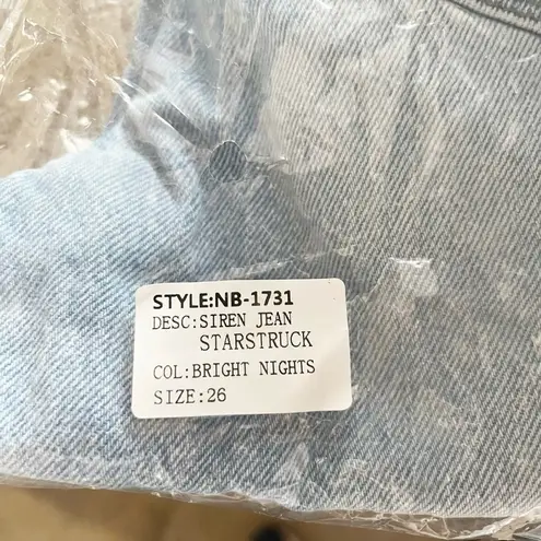 Neon Blonde NWT Size 26 Blue Siren Jeans High Rise Distressed Raw Hem Embroidery