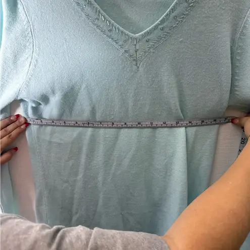 Carolyn Taylor Petite Light Blue Beaded V-Neck Sweater Long Sleeve Women’s M - Image 4
