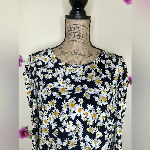 Karl Lagerfeld Paris Daisy Print Floral Blouse