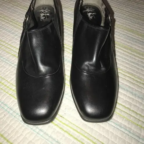 Life Stride BLACK JERMANE SLIDE ON ANKLE BOOTS SIZE 9.5