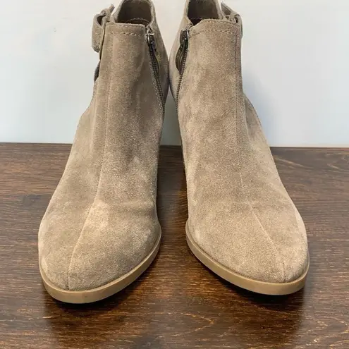 Michael Shannon MICHAEL By Women's Suede 3” Heel Ankle Booties Tan Size 7 - Image 5