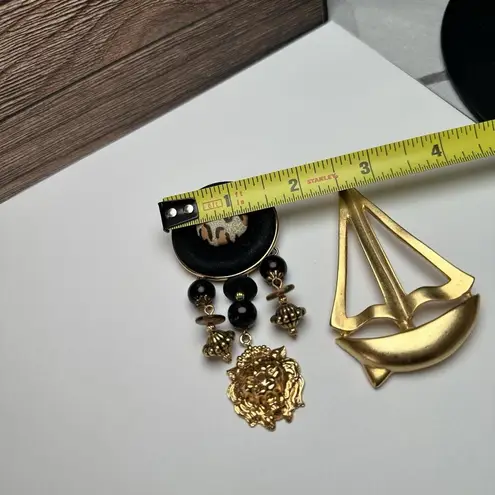 Nautical Sailboat Ship & An Animal Print Beaded Brooch Pin Lot Of 2 Gold Tone