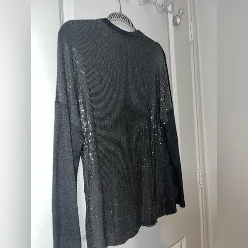 Tempo Paris Italy Women’s V-neck Clear Sequin Back Gray Fuzzy Sweater Pocket Sm