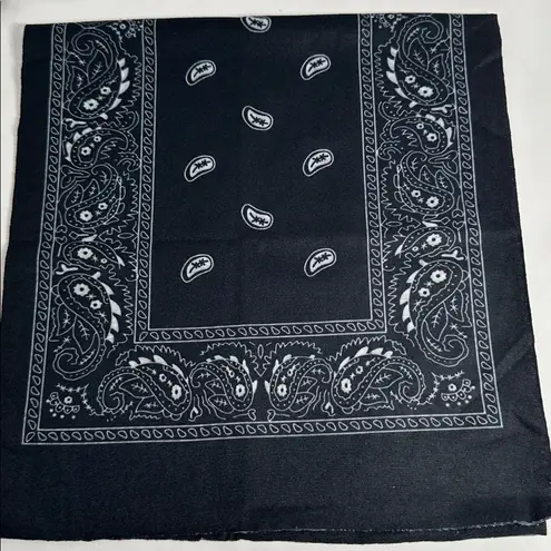 Wide Black Bandana Pattern Headband