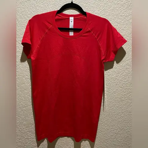 Lululemon  NWT Swiftly Tech Short Sleeve 2.0 Red Hip Length Size 10