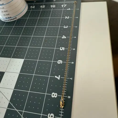 Women's Gold Tone Necklace 1/20 14k GF Praying Hands Cross Beautiful Gold Silver