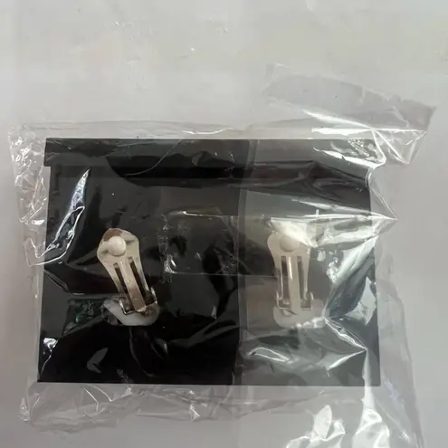 Vintage FA Vibrant Blue and Red Crystal Clip