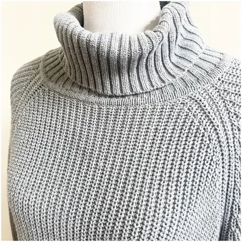 Ugg Realynn Sweater Pancho Size Small Kangaroo Pockets Gray Chunky Knit Cabin