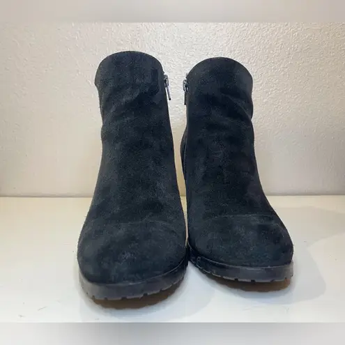 Paul Green Women’s Black Heeled Ankle Boots Sleek Design Size 9