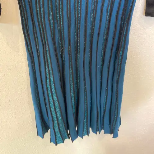 Yumi Black Metallic Blue Tea Length Knit Sweater Dress Stretchy Sz M Pleated Size M