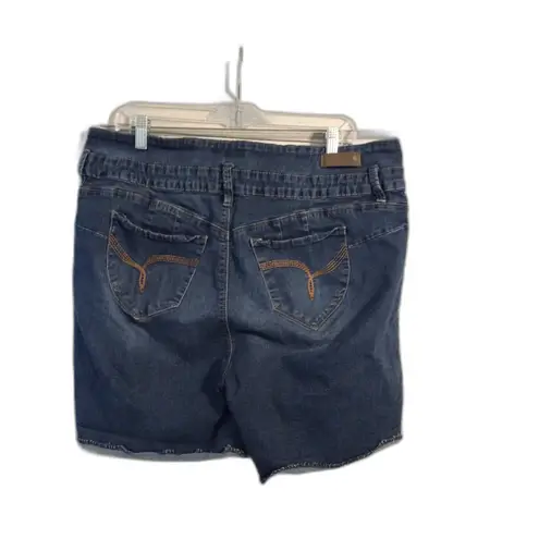 Ymi Plus size 18 Denim Stretch Frayed Cut off shorts High Waist Better Butt - Image 2