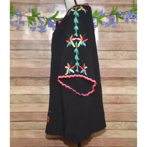 Layerz Clothing Womens Black Short Sleeve V