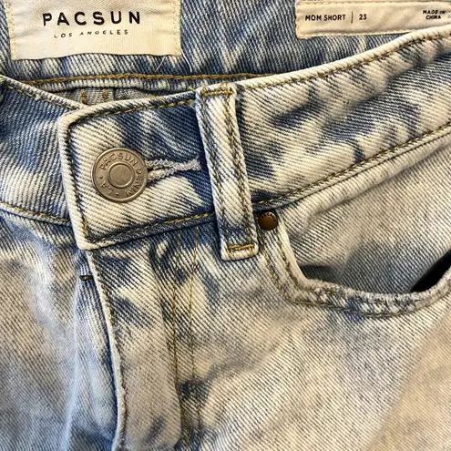 PacSun  Mom Short 100% Cotton High Waisted Thick Hem Acid Wash Denim Blue 23"