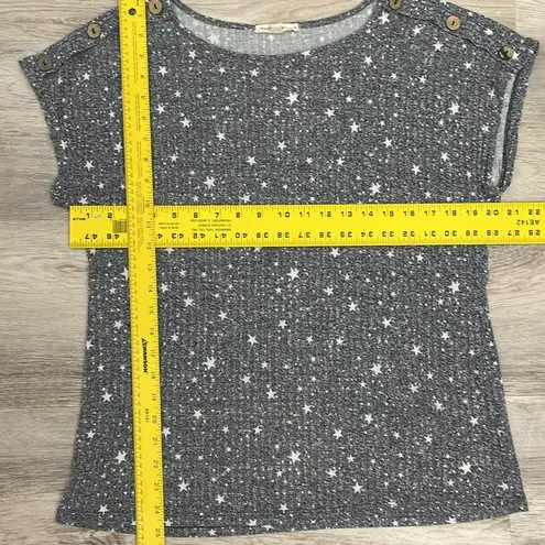 Above And Beyond Blue & White Star Print Knit Short Sleeve Sweater Size L