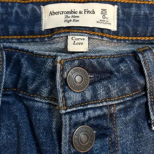 Abercrombie & Fitch Curve Love High Rise Mom Jean 25 Short