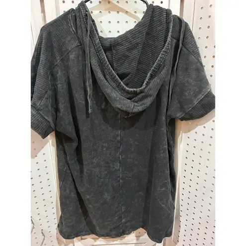 mono b Distressed Washed Black Short Sleeve Hooded Tunic Top One Size Gray Size undefined