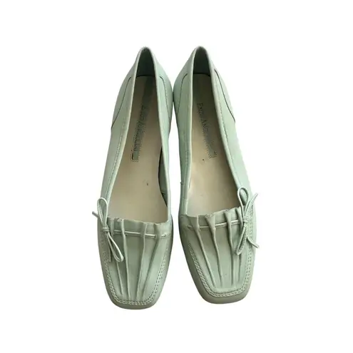 Enzo Angiolini Light Green Seashell Leather Loafers Flats Size 5.5