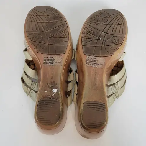 Bare Traps Womens Sandals Size 6.5 Brown Leather Slip-On Strappy Wedge Heels